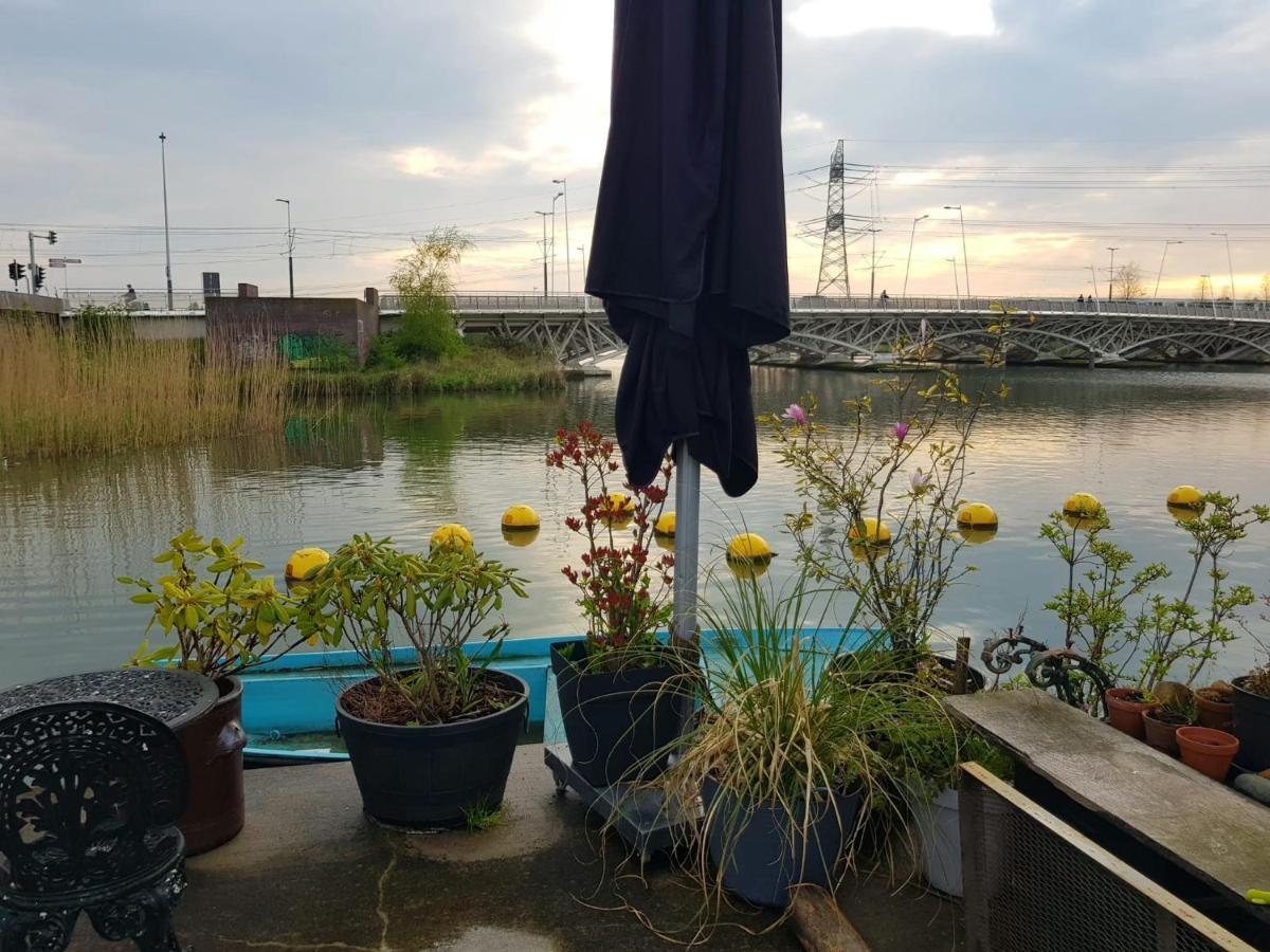 Wheelhouse Euphrate Houseboat Diemerbrug Exterior foto