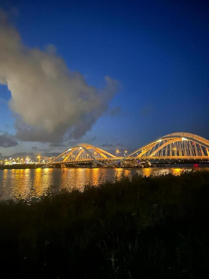 Wheelhouse Euphrate Houseboat Diemerbrug Exterior foto