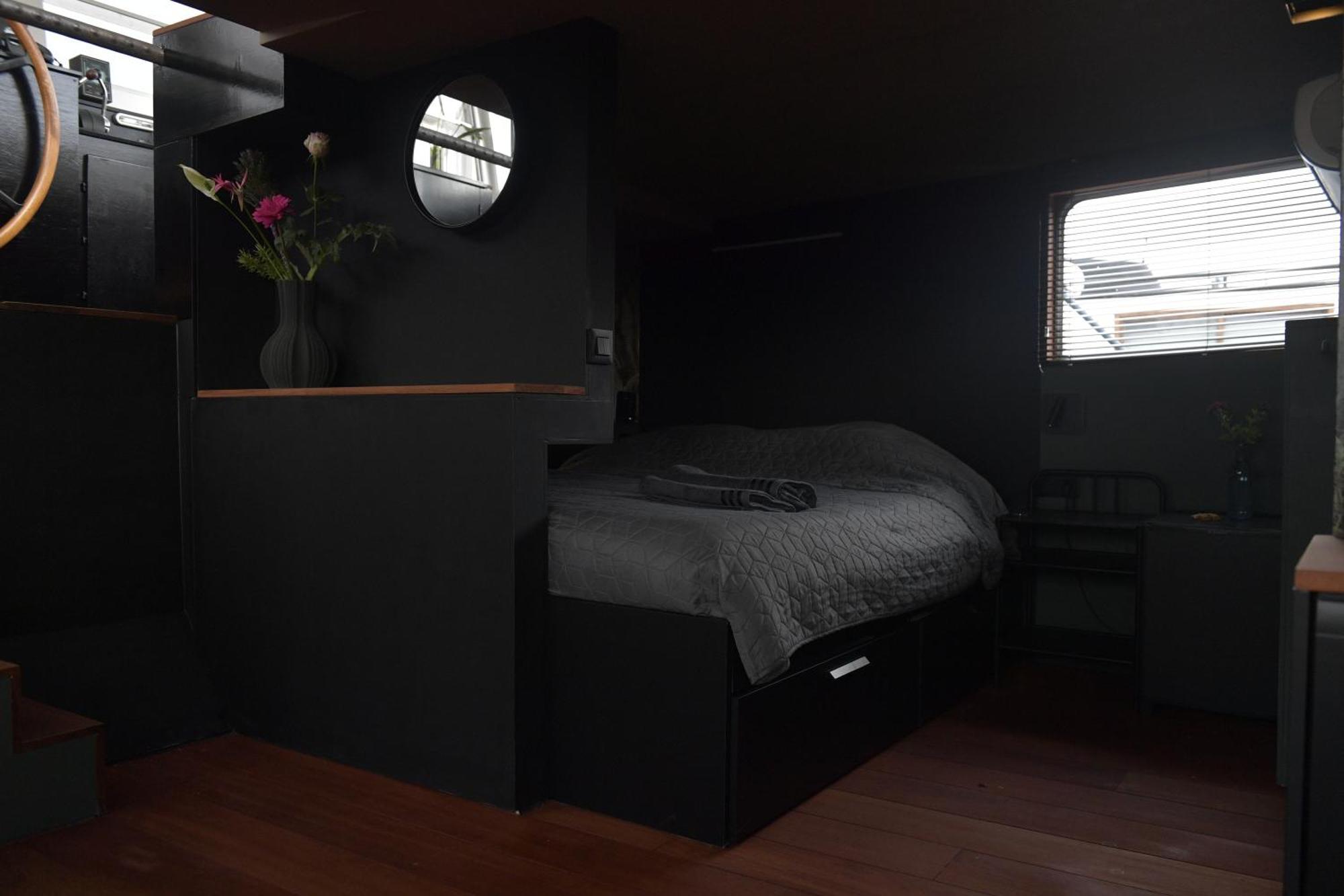 Wheelhouse Euphrate Houseboat Diemerbrug Exterior foto
